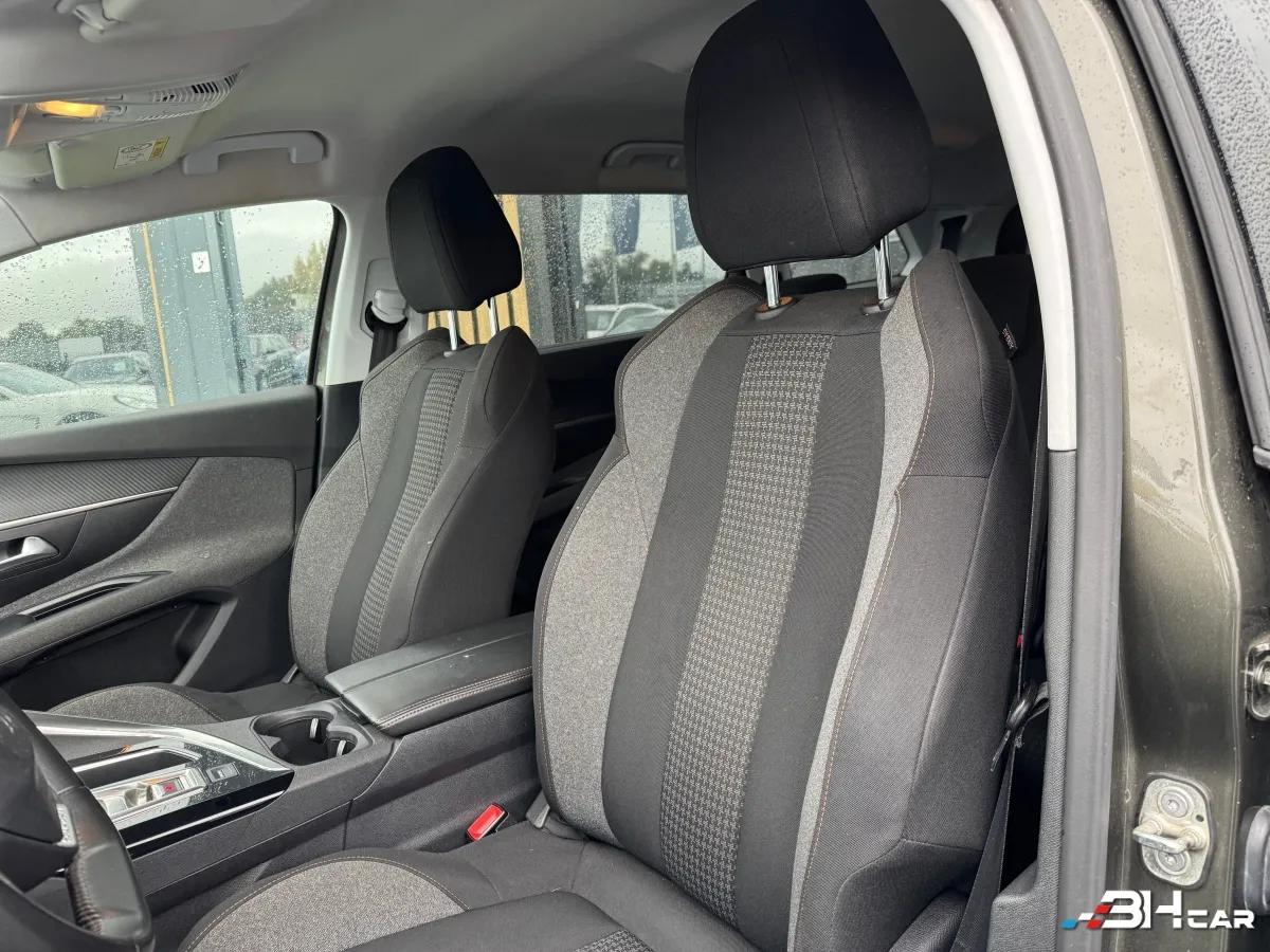 Aperçu indisponible de Peugeot 5008