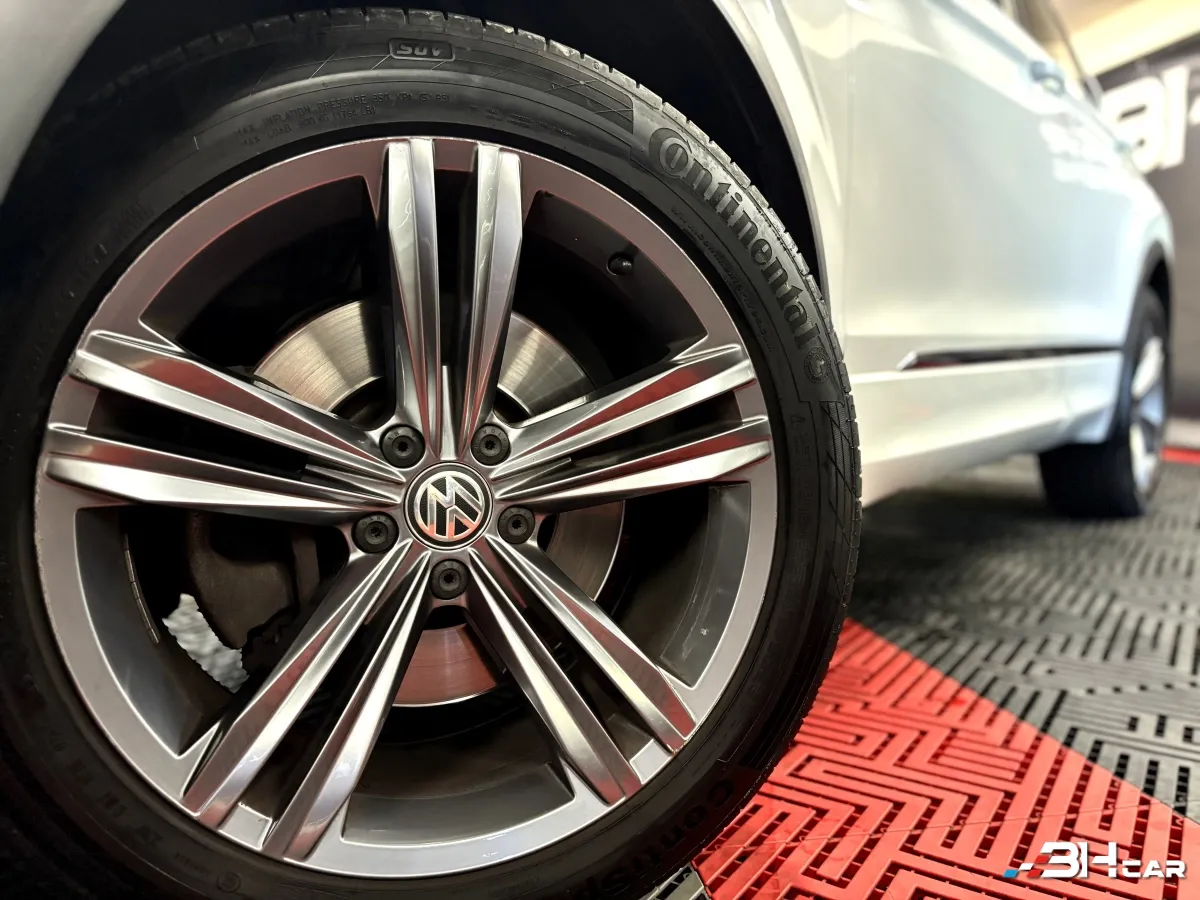 Volkswagen Tiguan - photo 10
