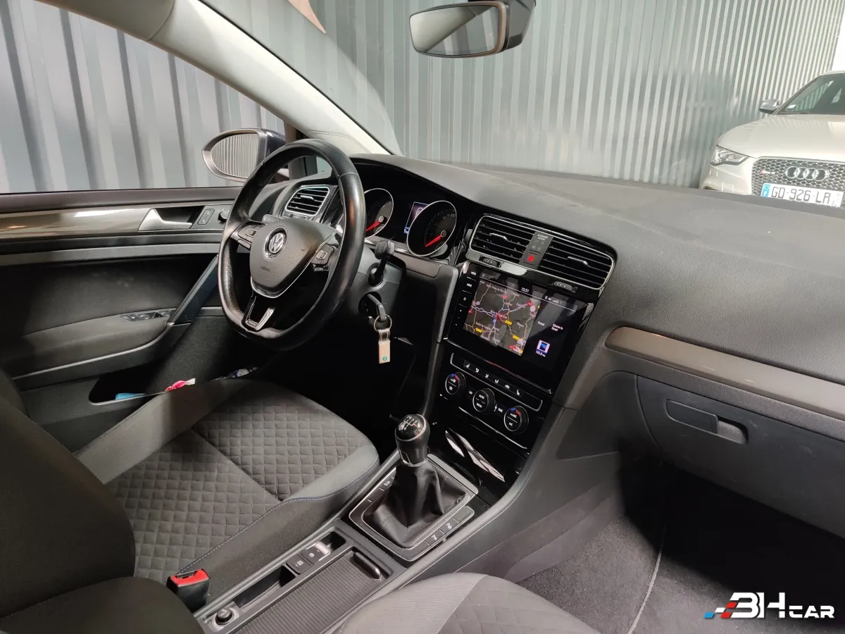Volkswagen Golf - photo 7