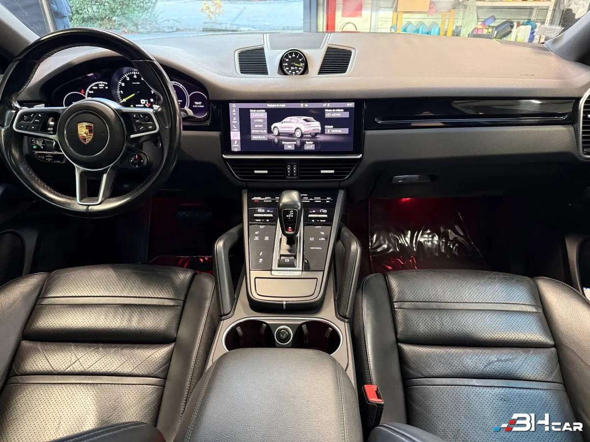 Porsche Cayenne - photo 14