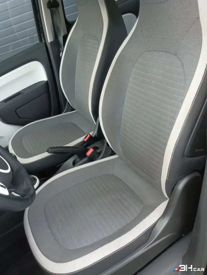 Renault Twingo - photo 19