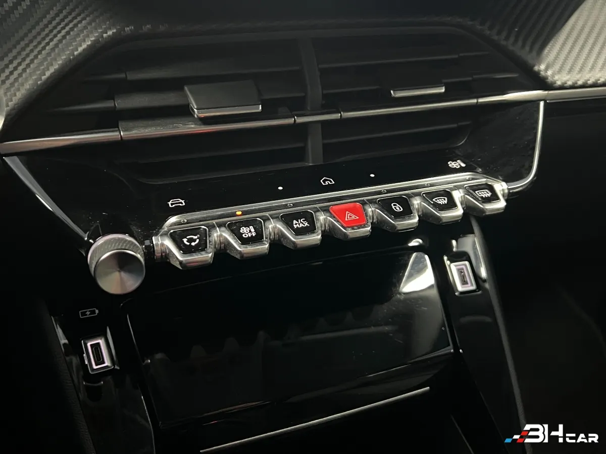 Peugeot 208 - photo 25