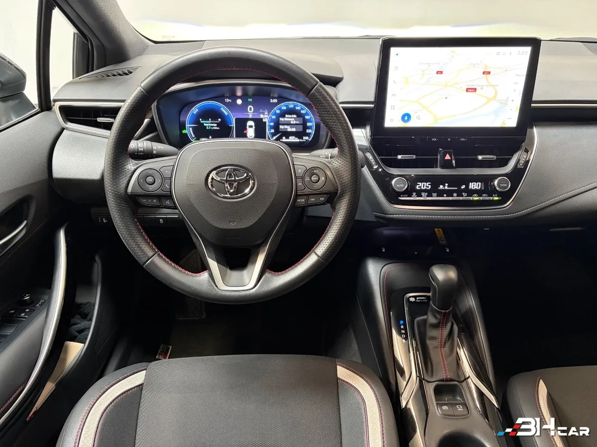 Toyota Corolla - photo 11