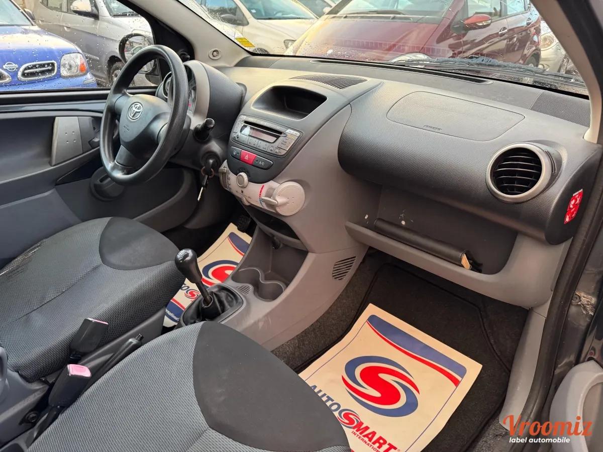 Toyota Aygo 1.0 VVTI 70 CONFORT