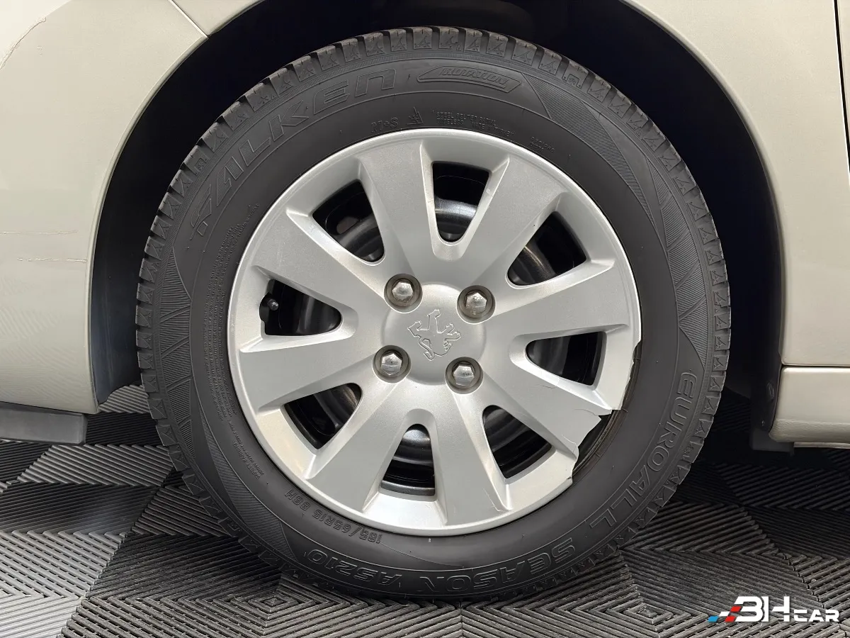 Peugeot 207 - photo 14