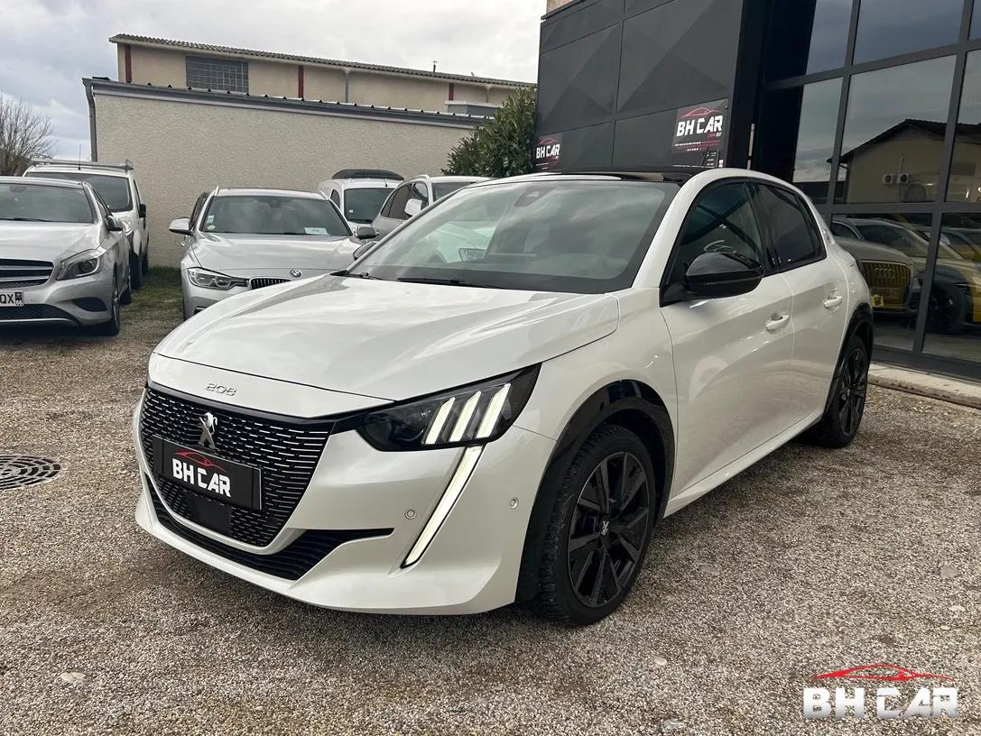 Image: Peugeot 208 1.2 130cv GT LINE