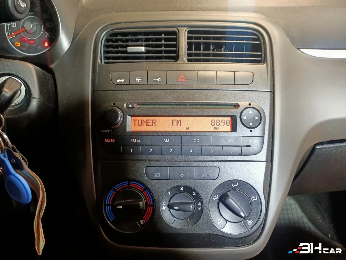 Fiat Grande Punto - photo 9