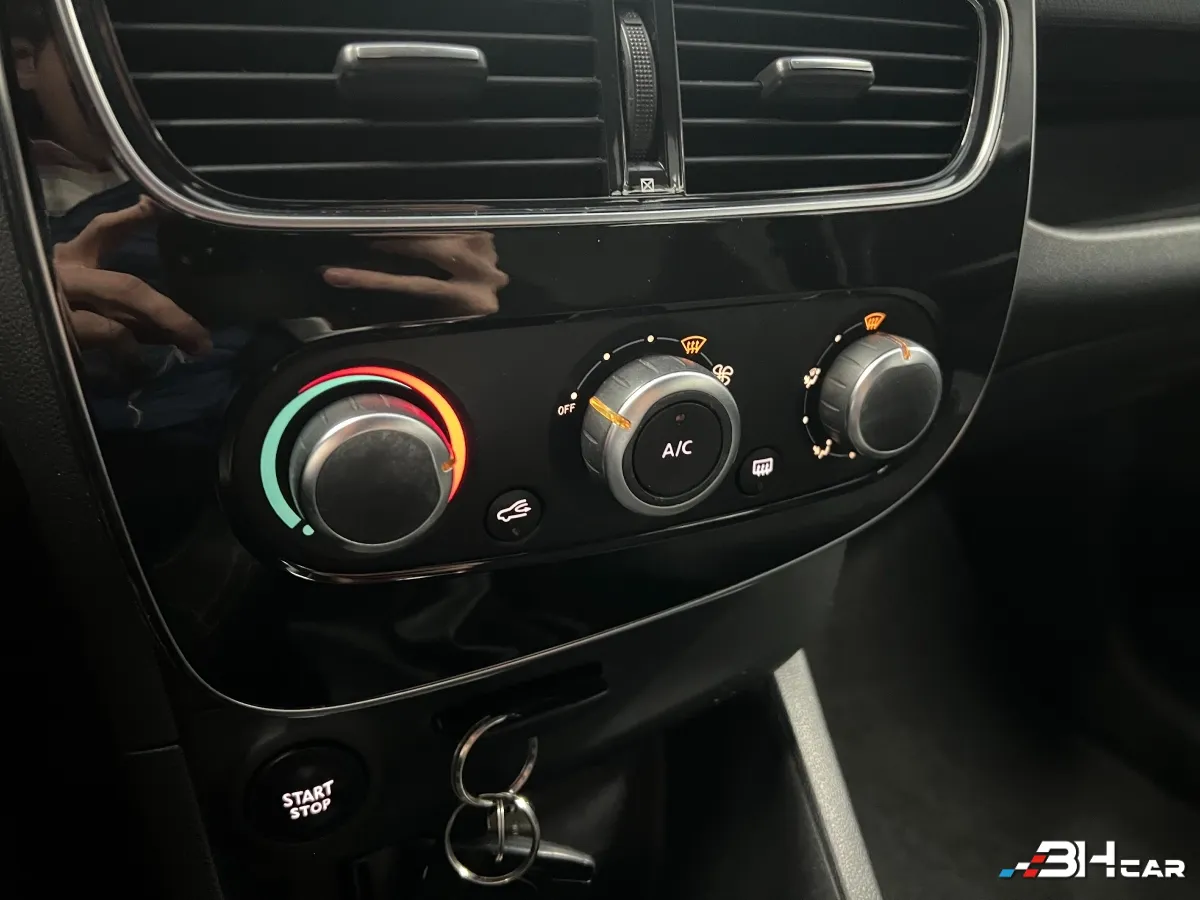 Renault Clio - photo 20