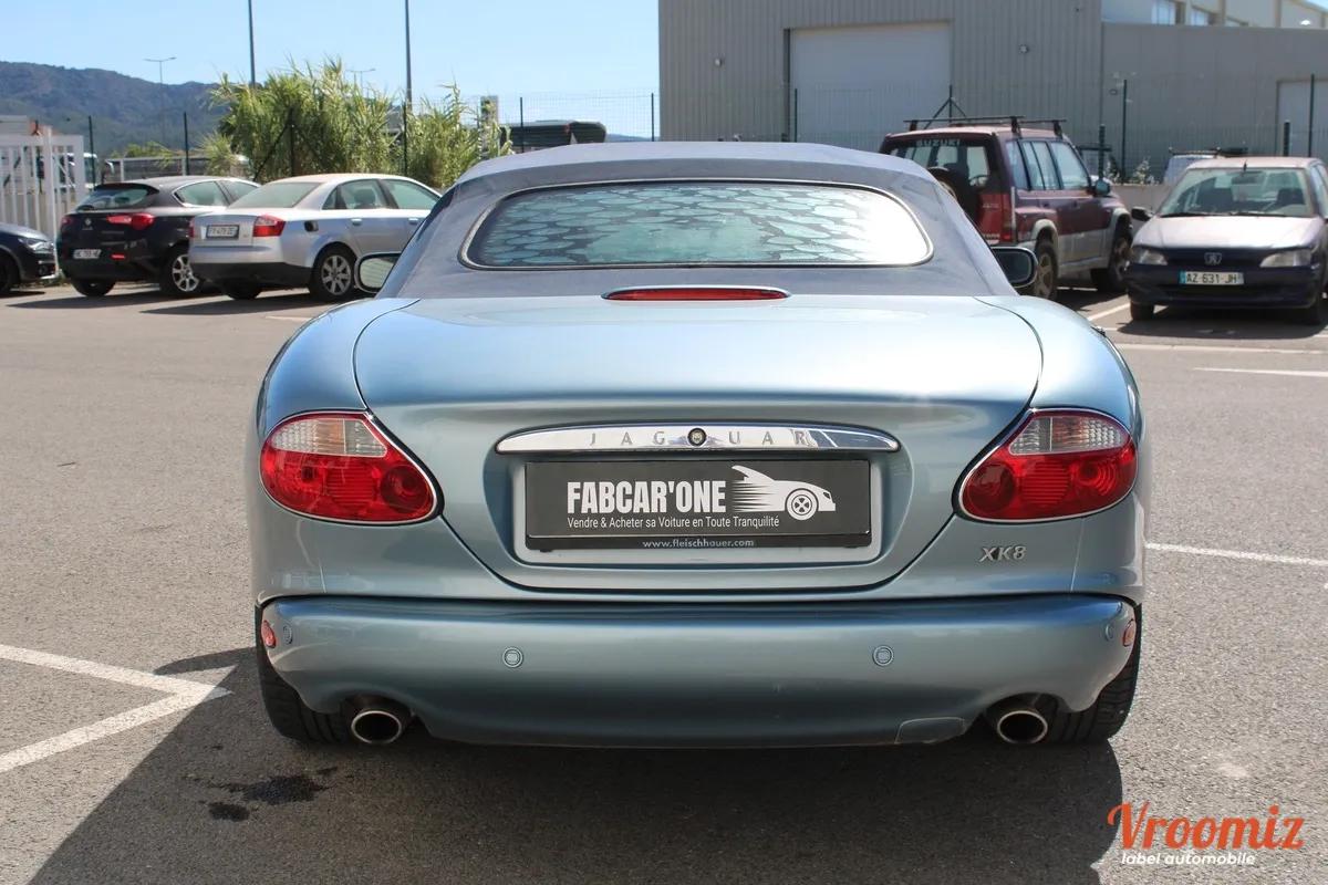 Jaguar Xk8 