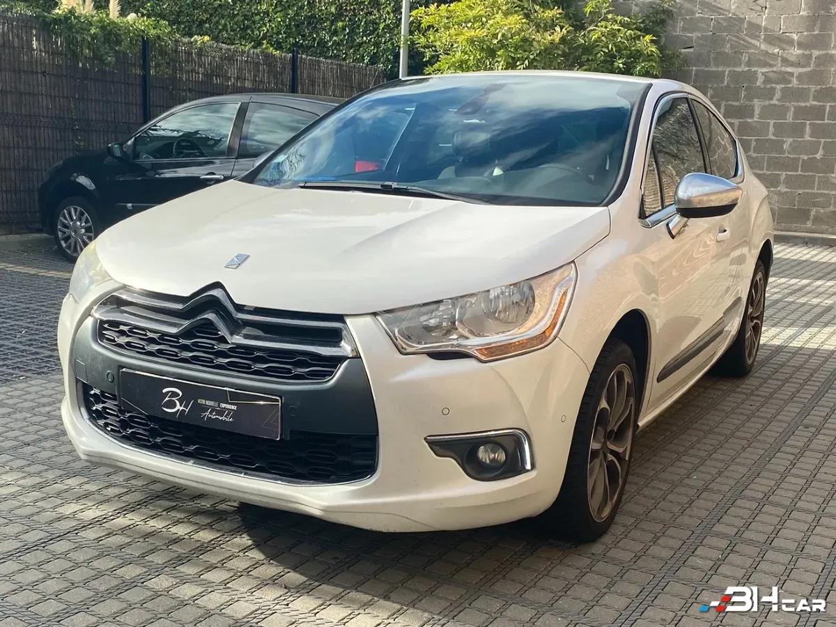 Image: Ds Automobiles Ds 4 1.6 HDI 110 SOCHIC  / Garanti 1 an