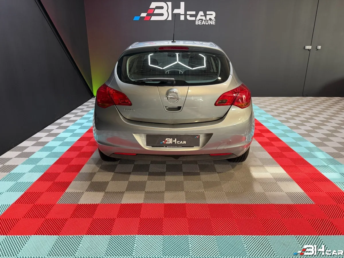 Opel Astra - photo 6