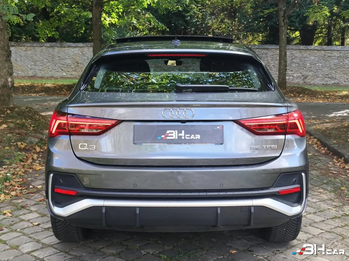 Audi Q3 - photo 6