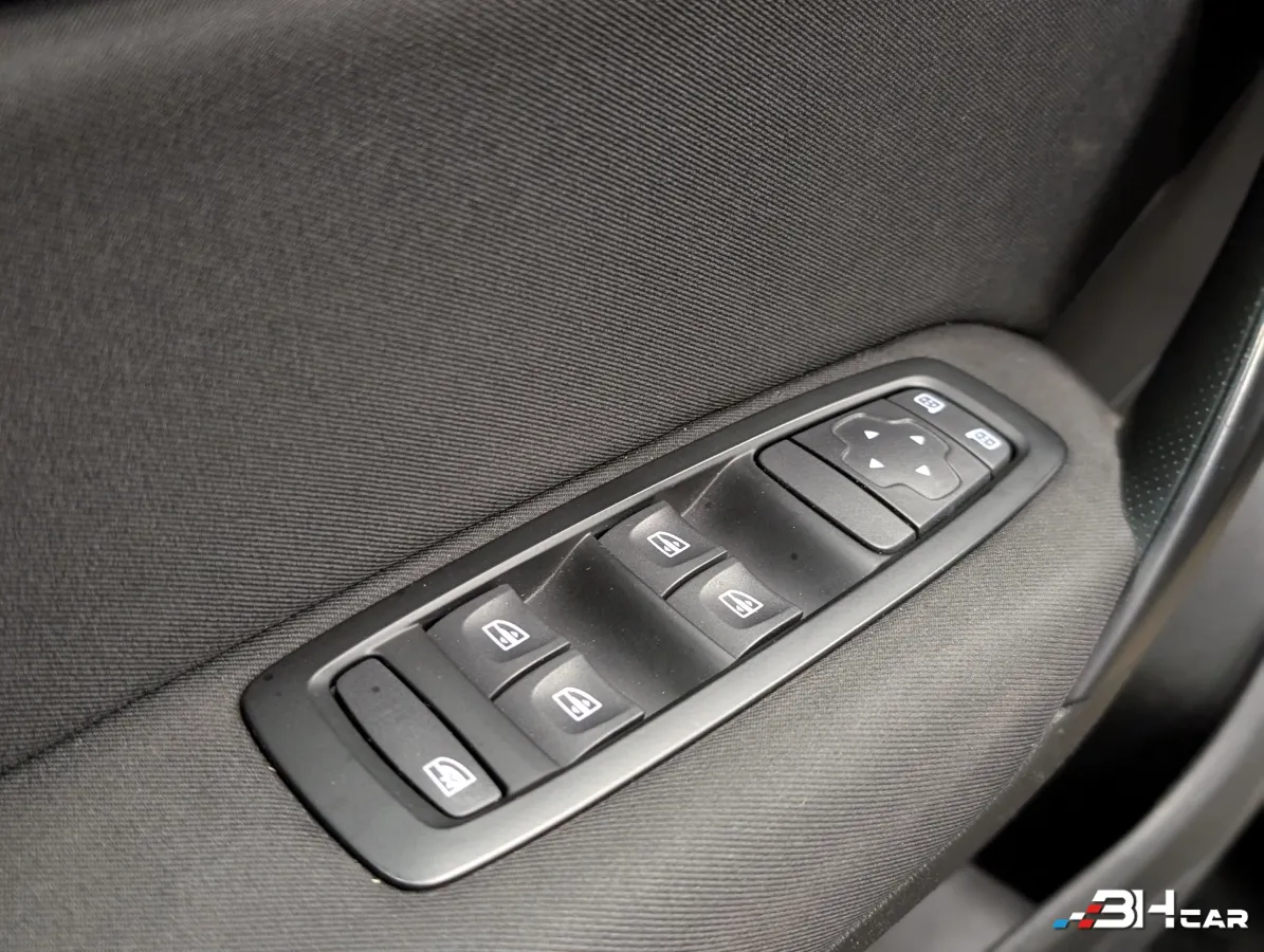 Renault Megane - photo 13