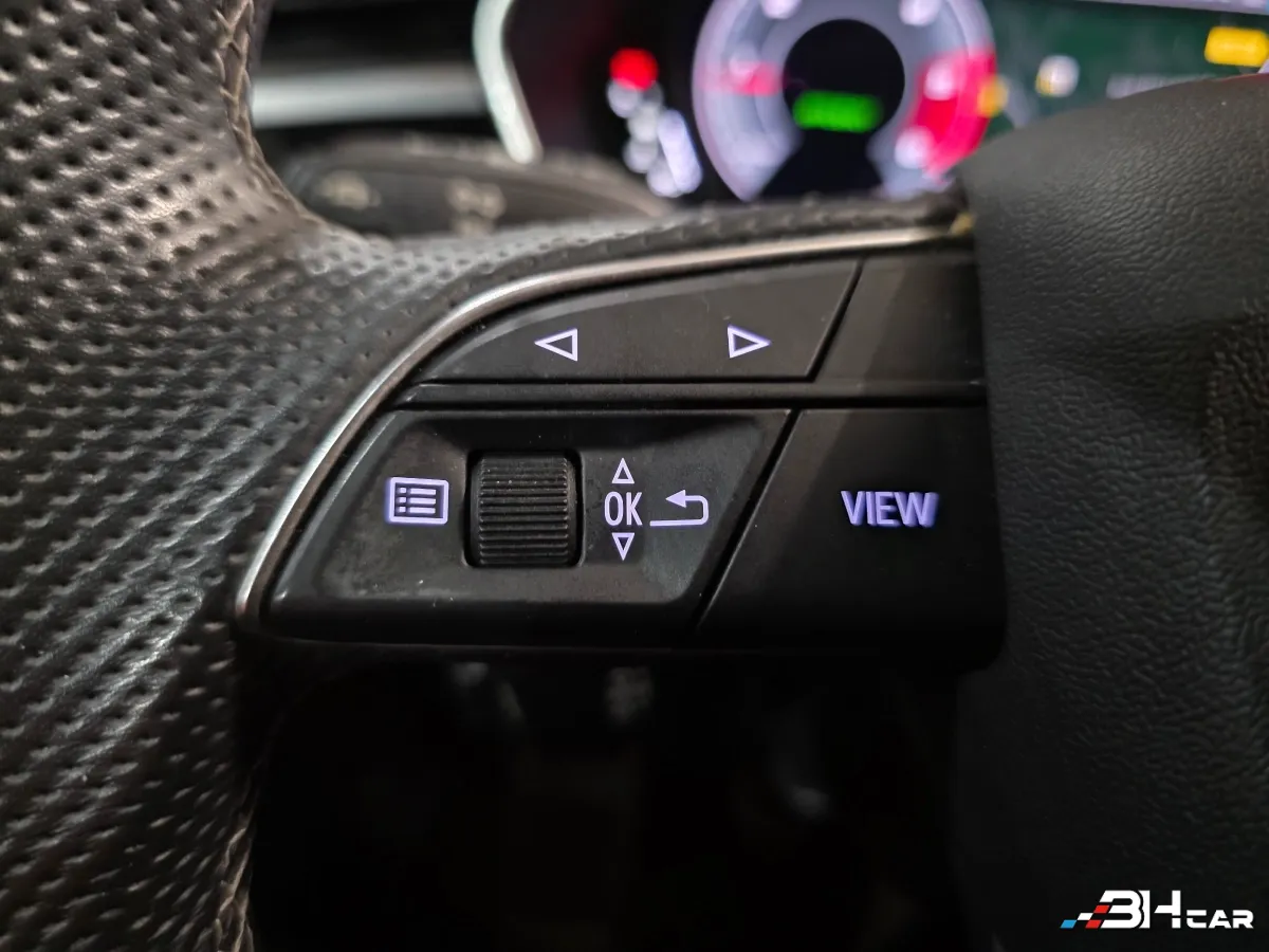 Audi Q3 - photo 13