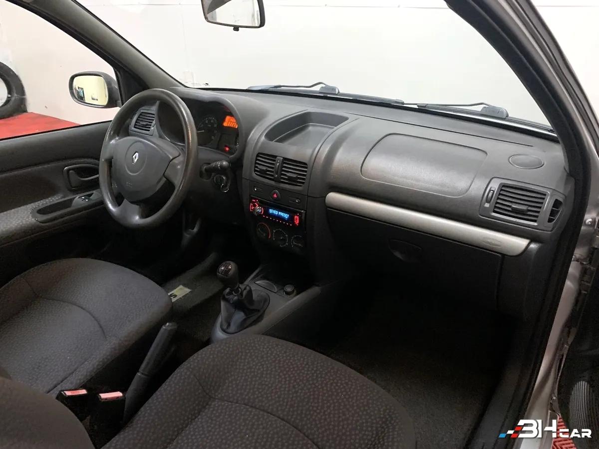 Aperçu indisponible de RENAULT Clio