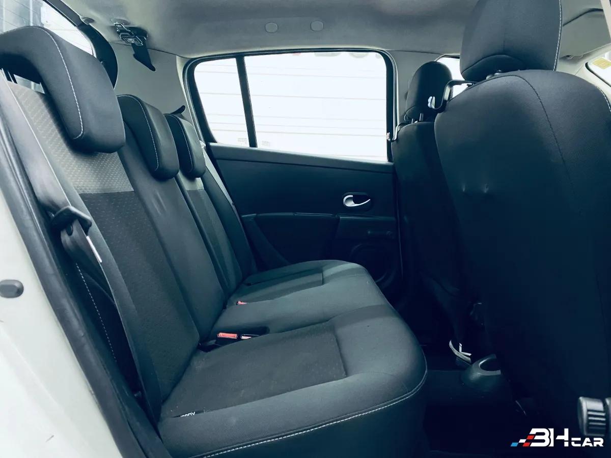 Aperçu indisponible de RENAULT Clio