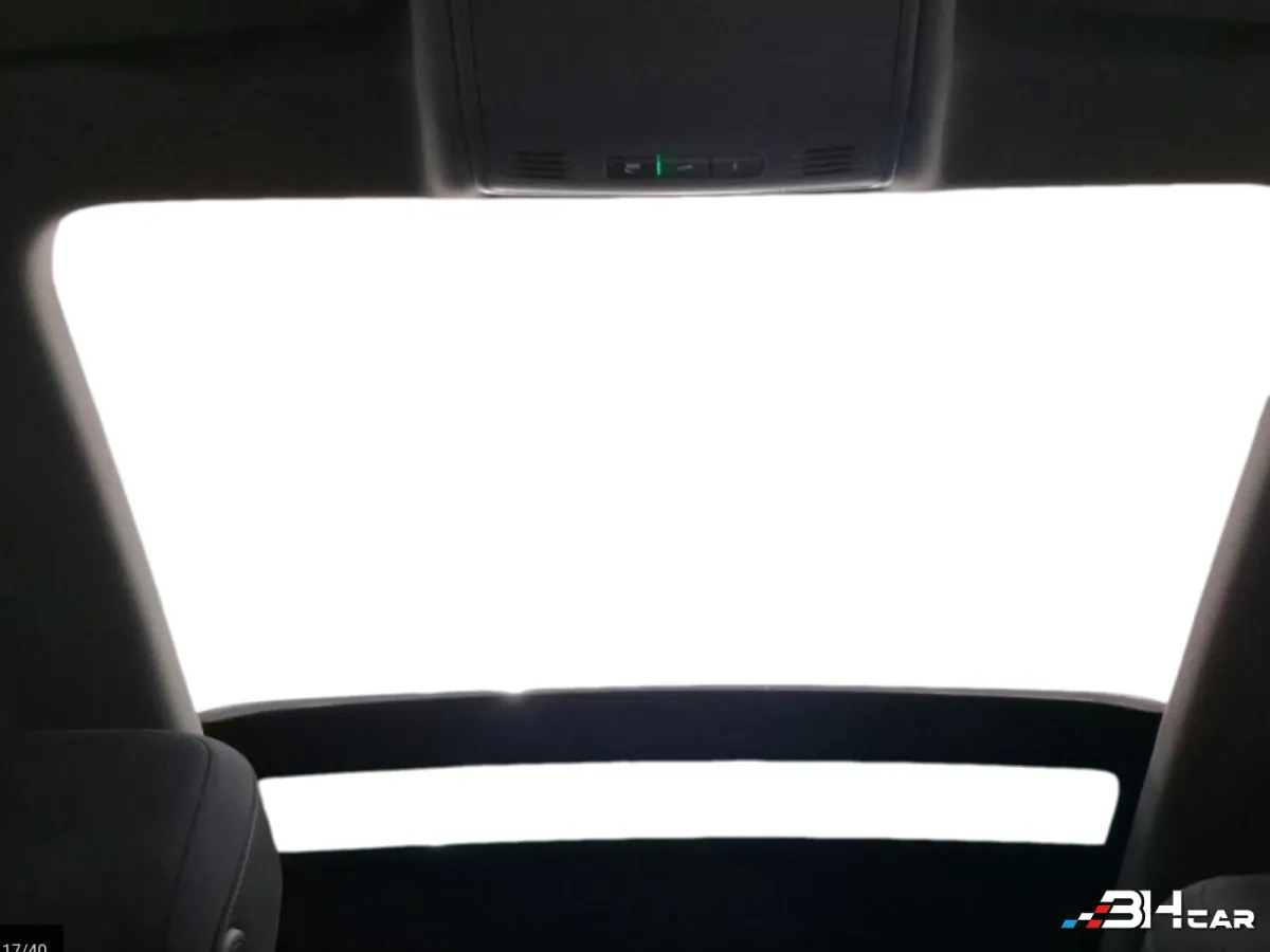 Volkswagen Tiguan - photo 8
