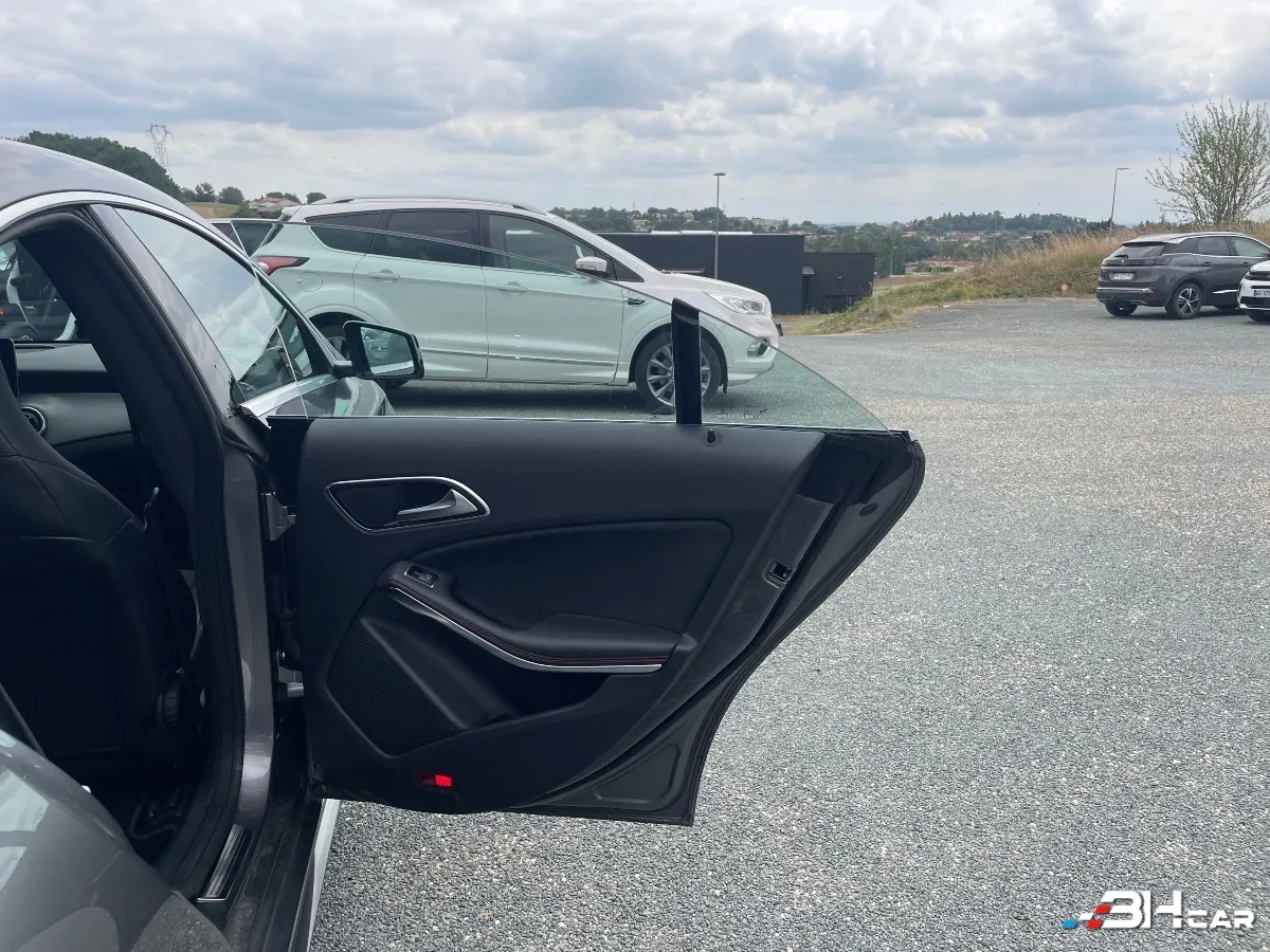 Mercedes Classe Cla - photo 26