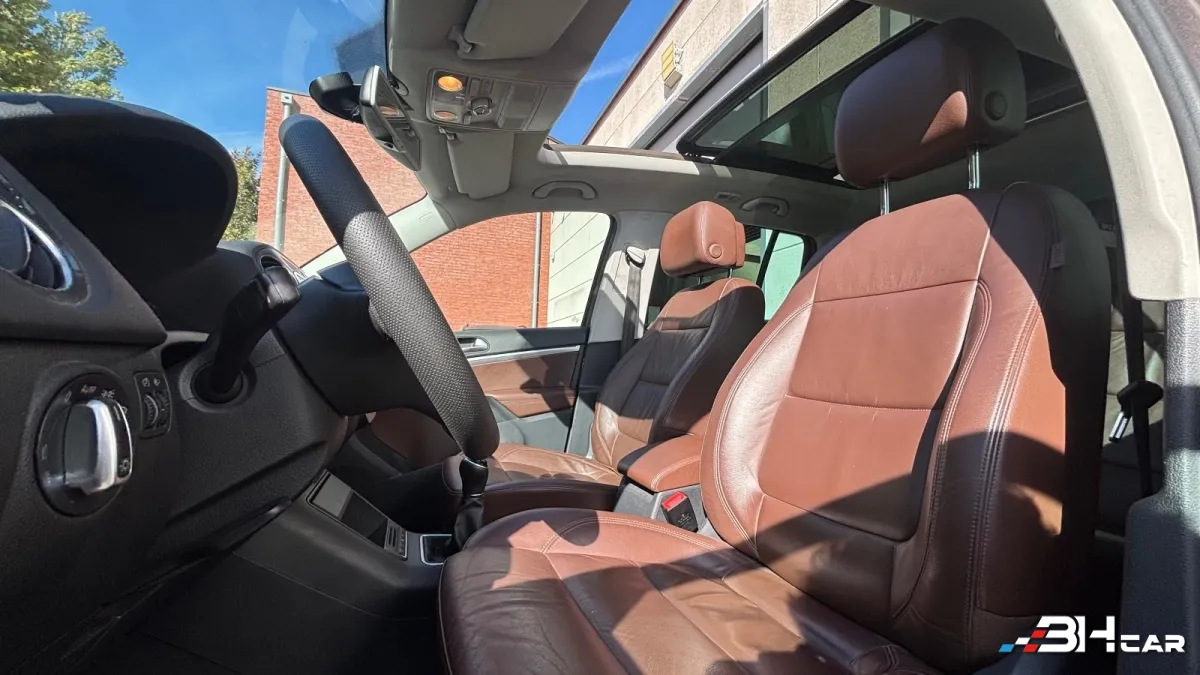 Volkswagen Tiguan - photo 12