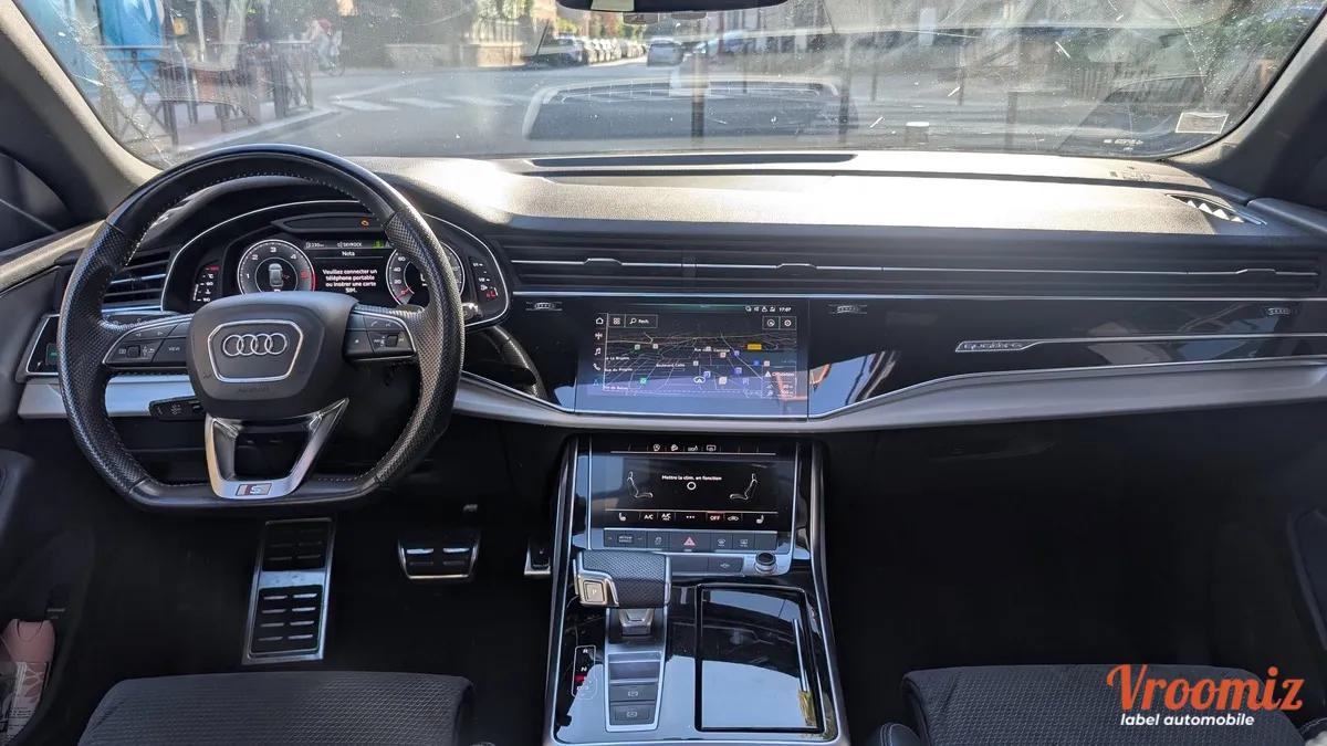 Audi Q8 