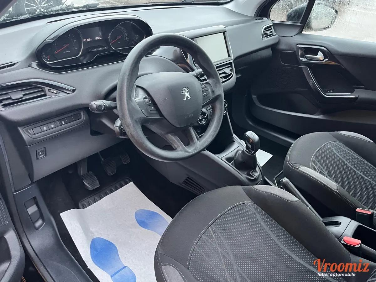 Peugeot 208 GENERATION-I 1.6 E-HDI 90 ACTIVE