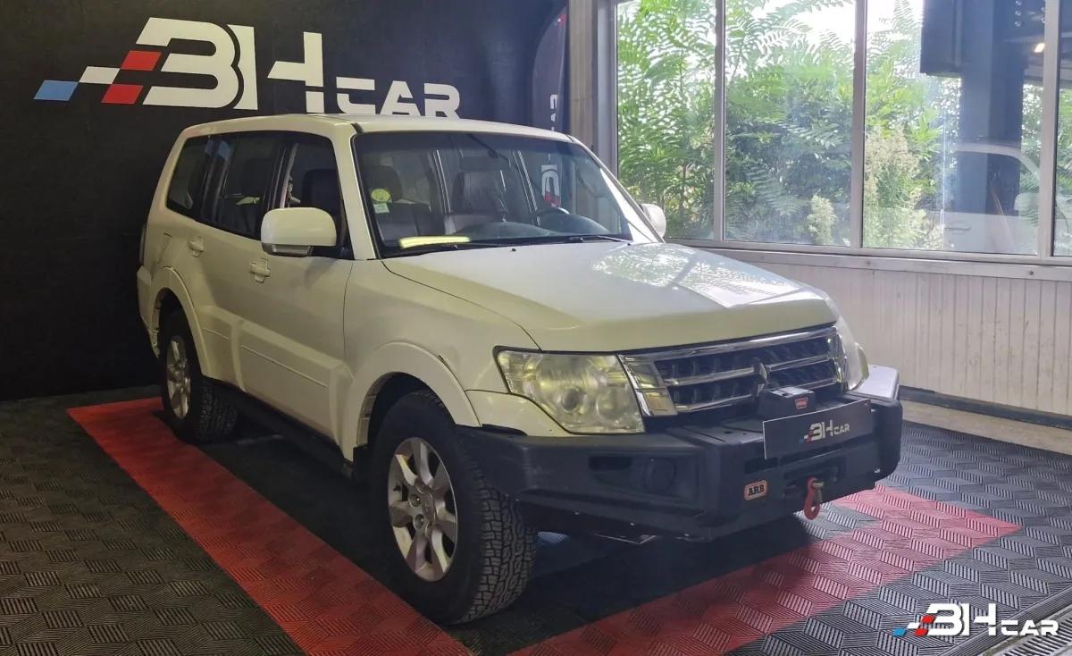Image: Mitsubishi Pajero 3.2 DID 200 4WD