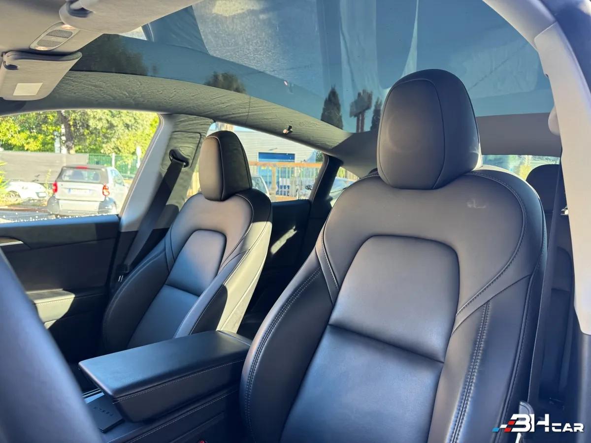 Aperçu indisponible de Tesla Model-y