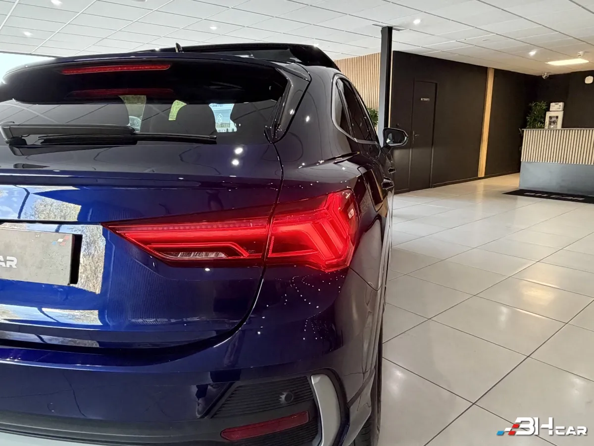Audi Q3 - photo 9