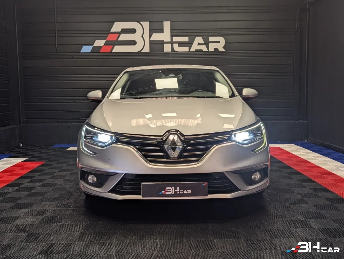 Renault Megane - photo 2