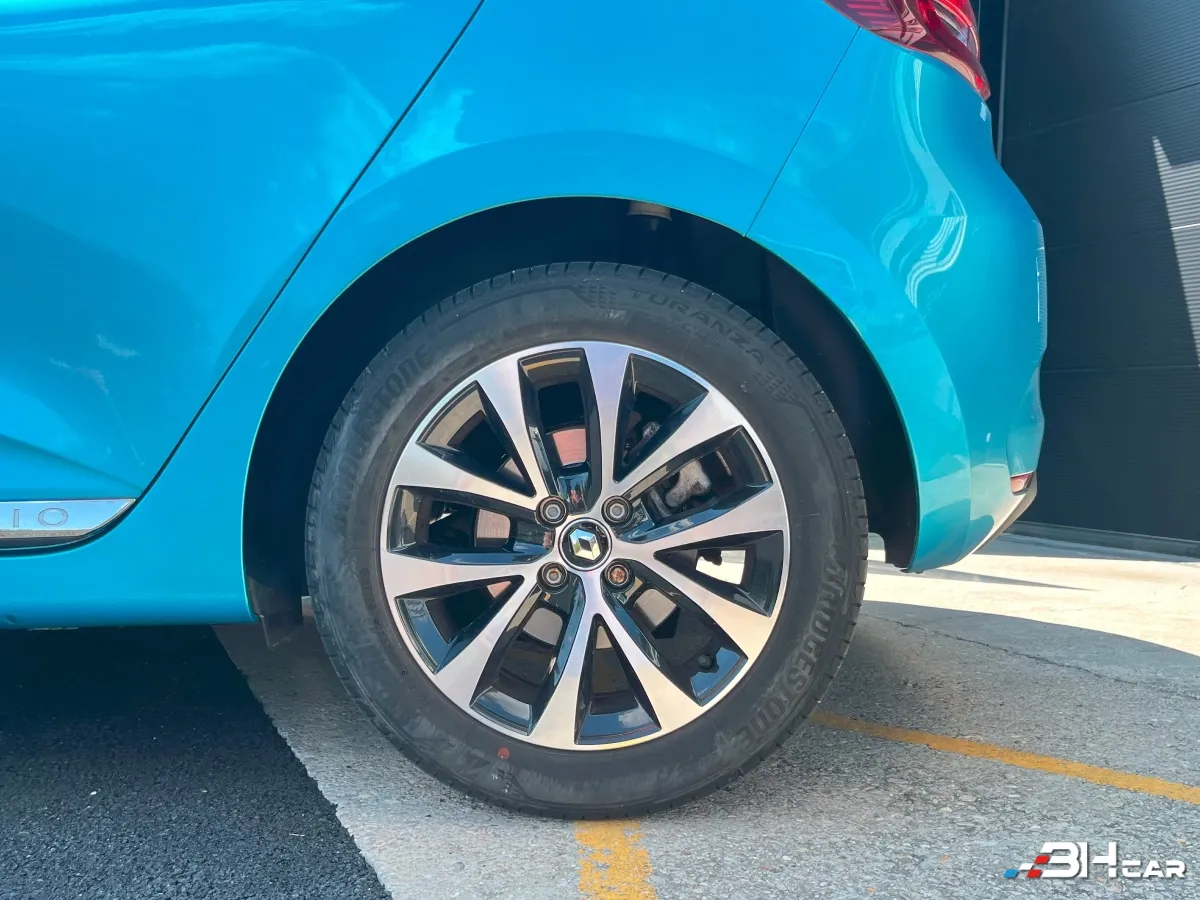 Renault Clio - photo 27