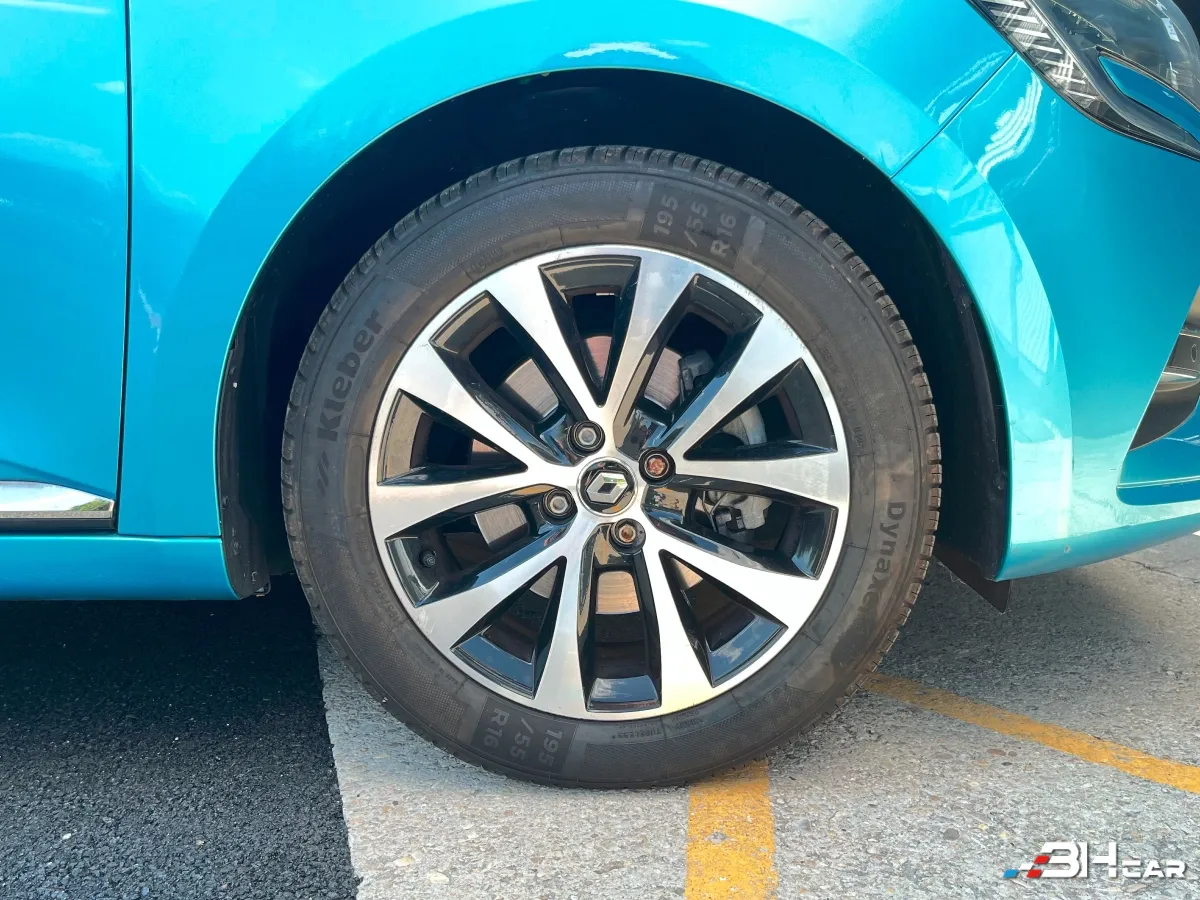 Renault Clio - photo 28