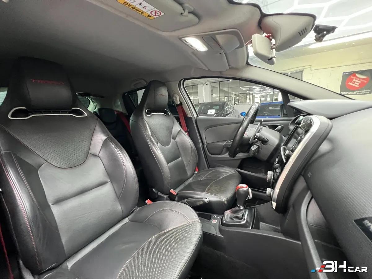 Aperçu indisponible de RENAULT Clio