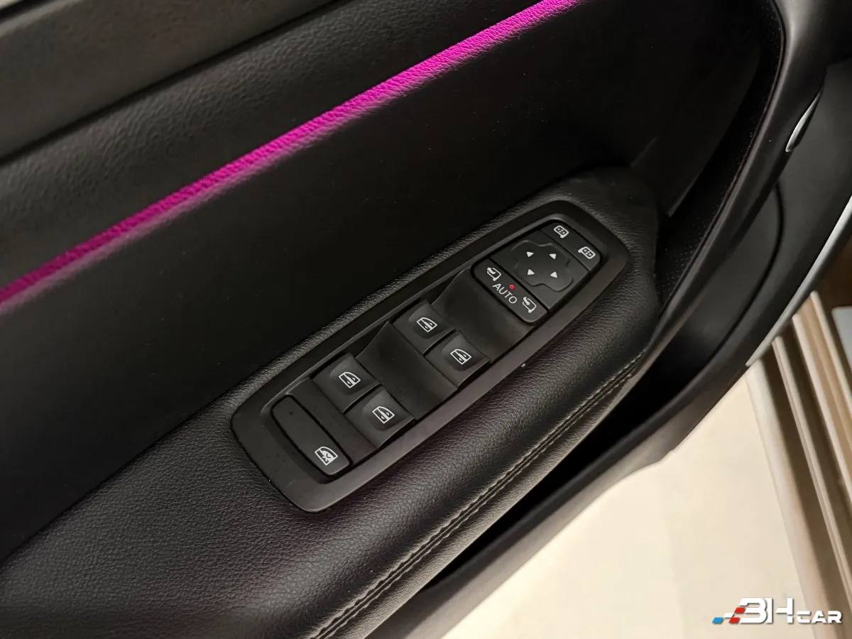 Renault Megane - photo 25