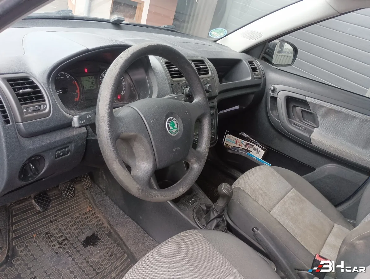 Skoda Fabia - photo 14