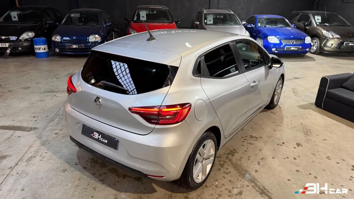 Renault Clio - photo 8