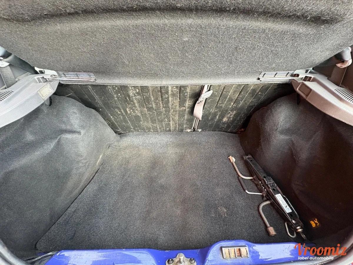Ford Fiesta IV 1.8 D 60 AMBIENTE