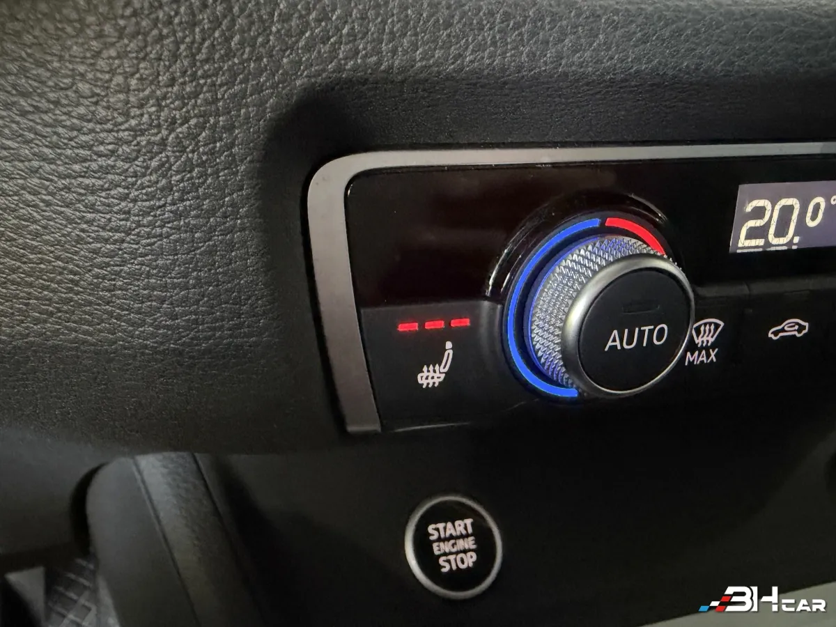 Audi Q3 - photo 22