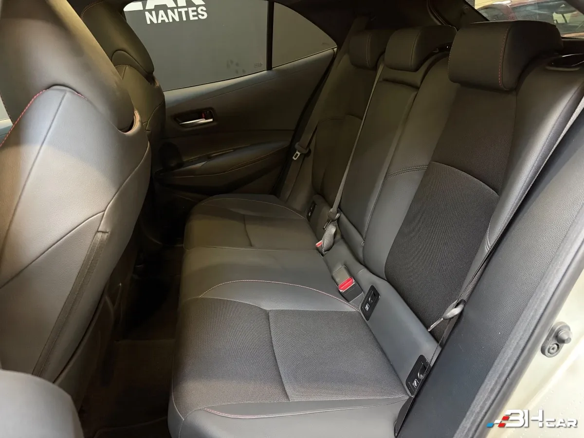 Toyota Corolla - photo 9