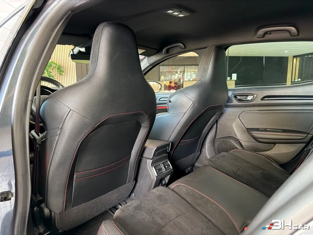 Renault Megane - photo 28