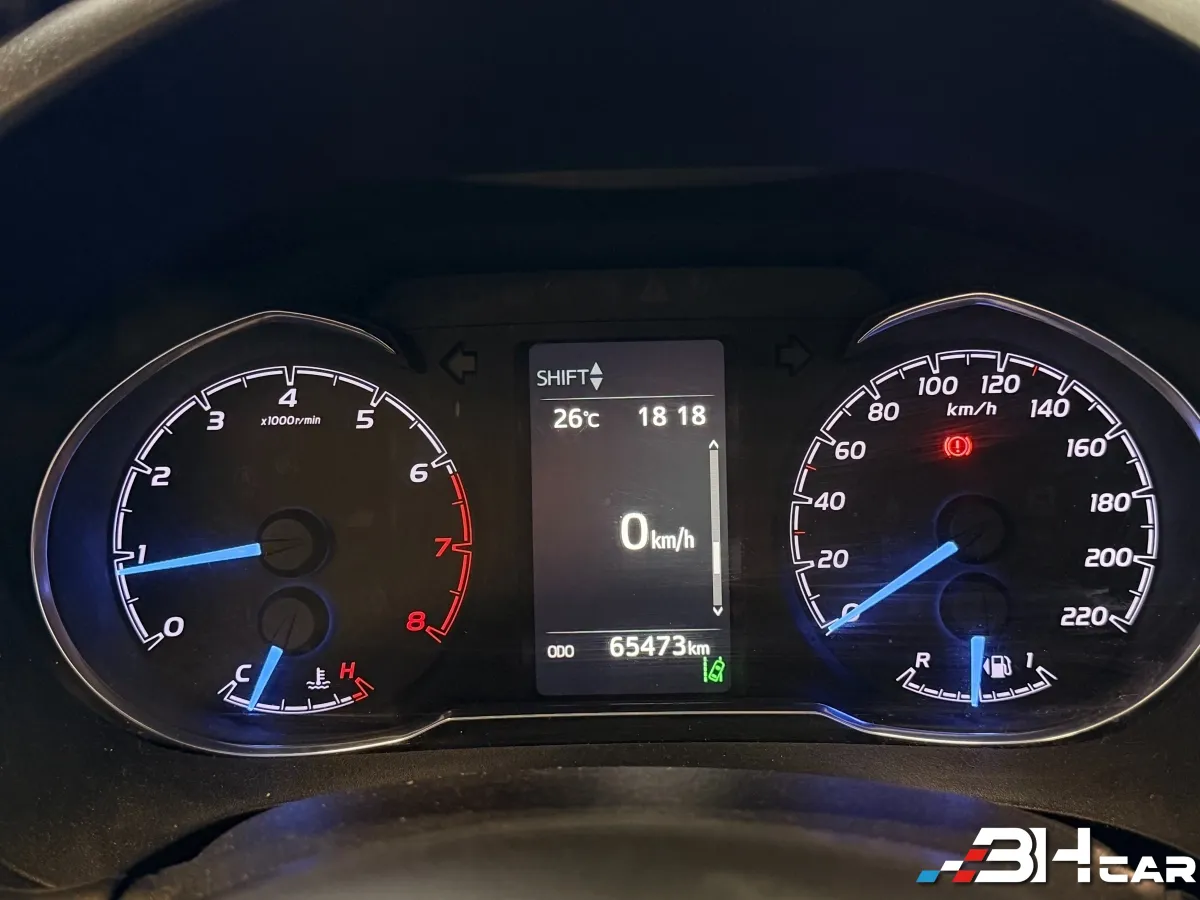 Toyota Yaris - photo 13