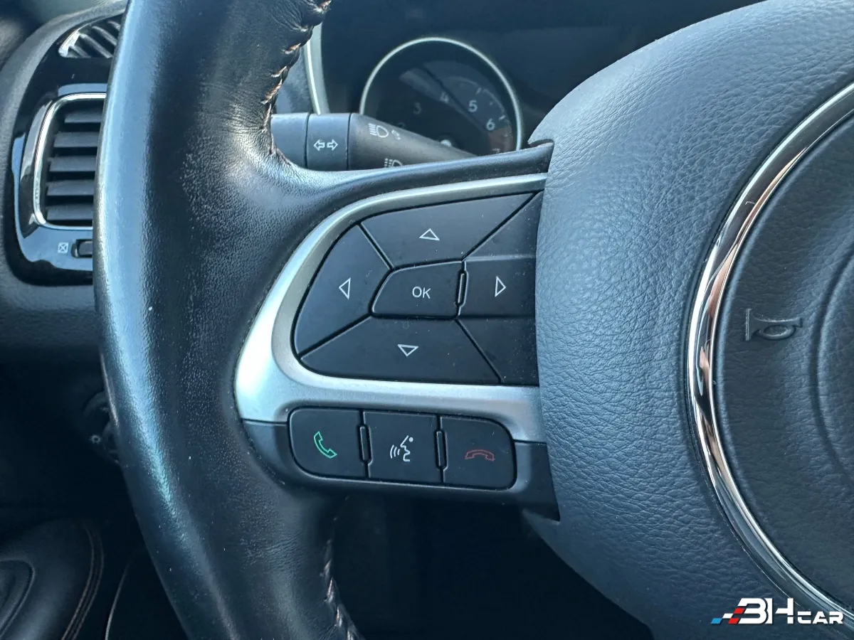 Jeep Compass - photo 14