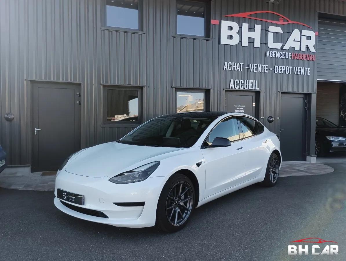 Image Tesla Model-3