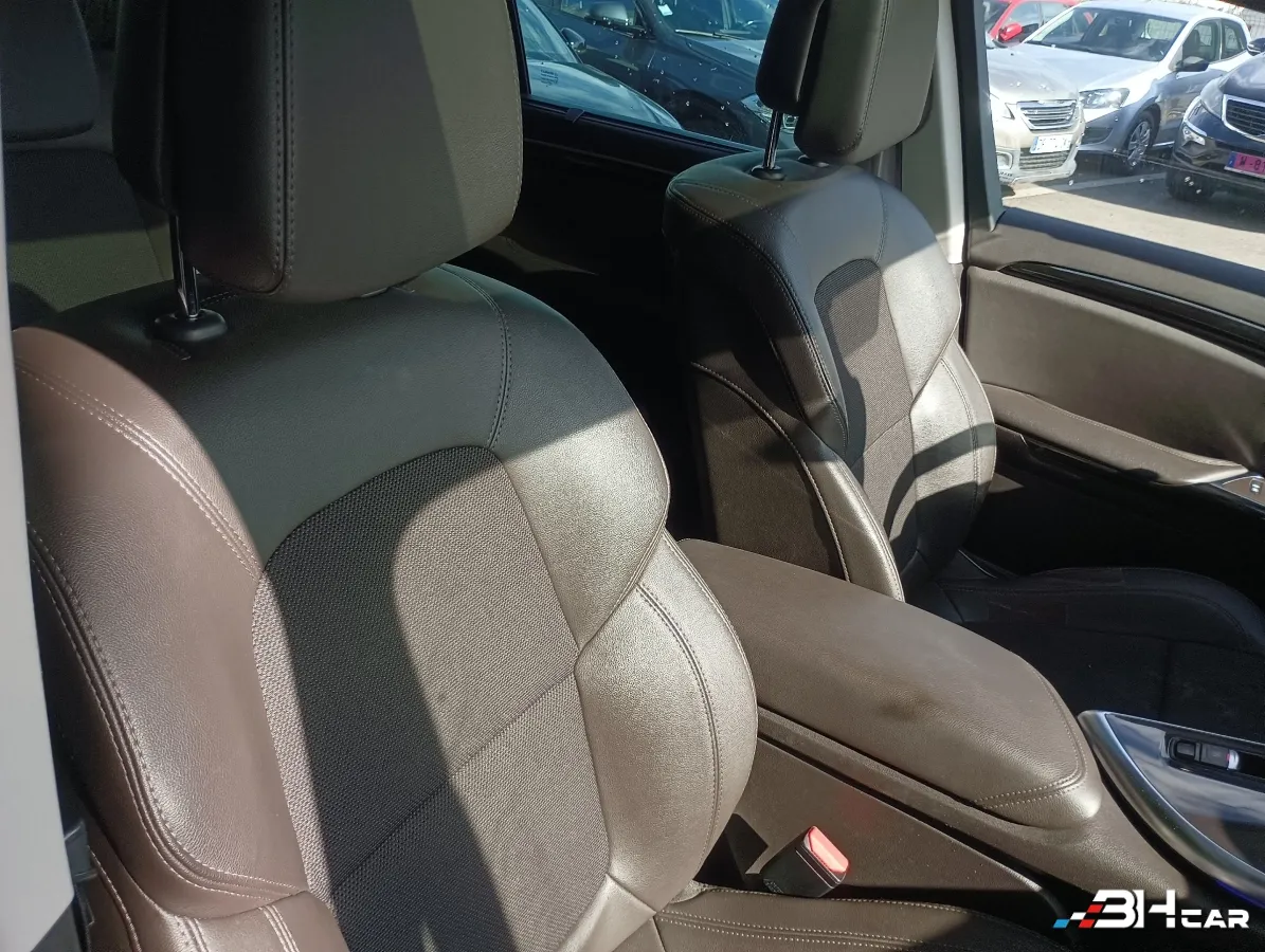 Renault Espace - photo 20