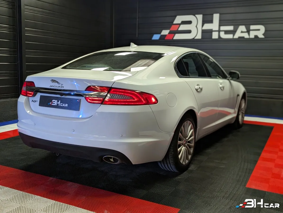 Jaguar Xf - photo 4
