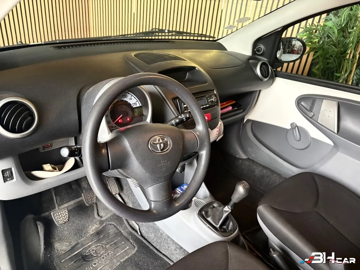 Toyota Aygo - photo 10