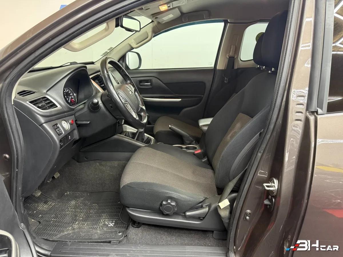 Aperçu indisponible de Mitsubishi L200