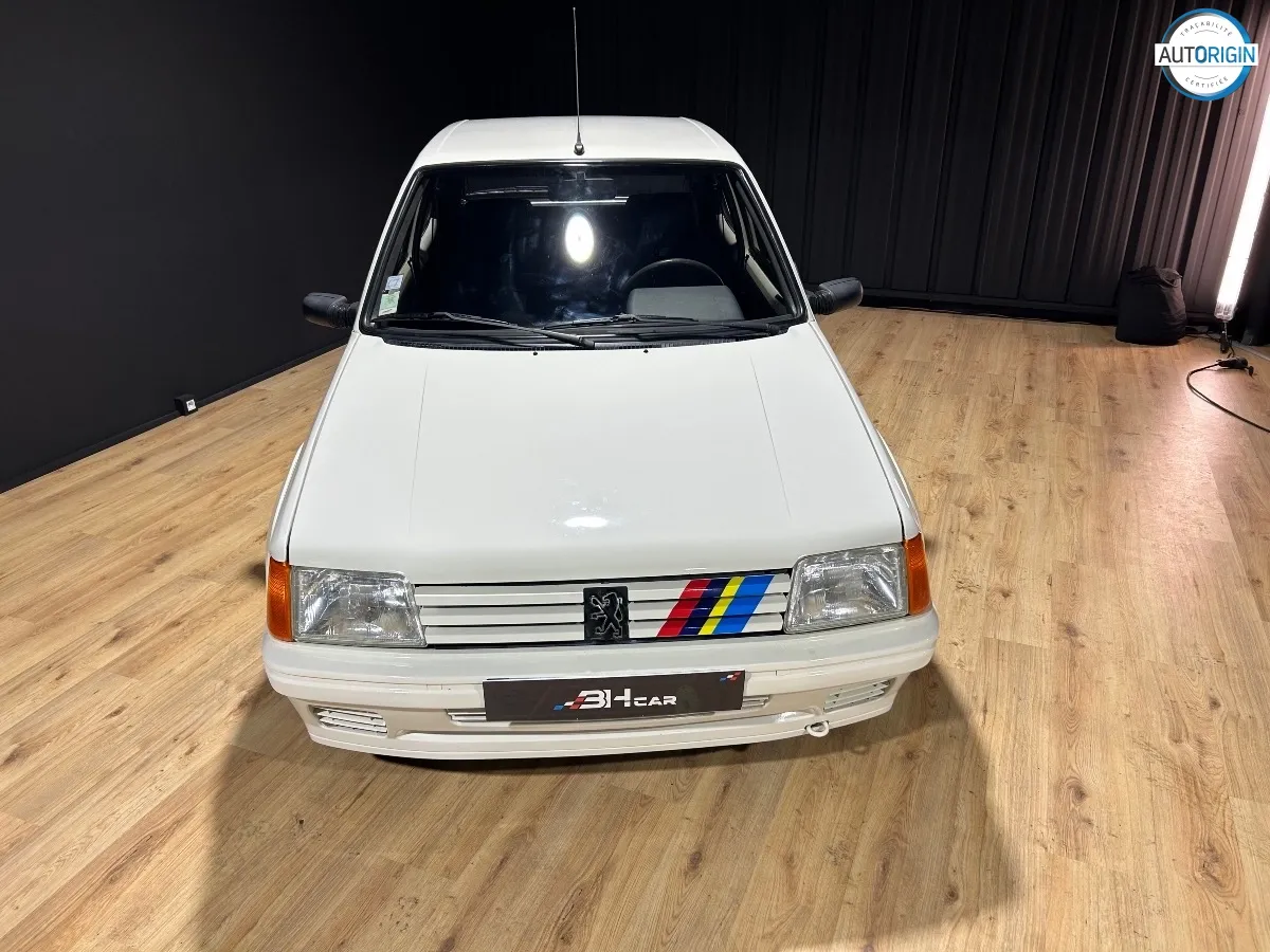 Peugeot 205 - photo 7