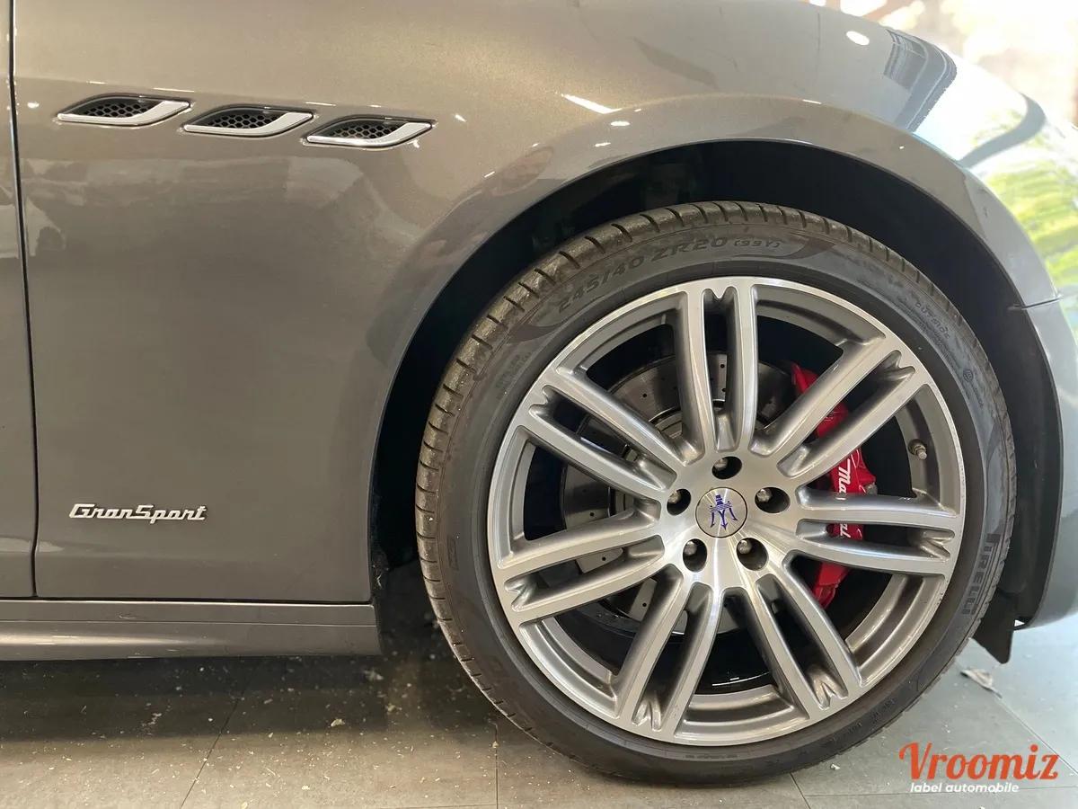 Maserati Ghibli 