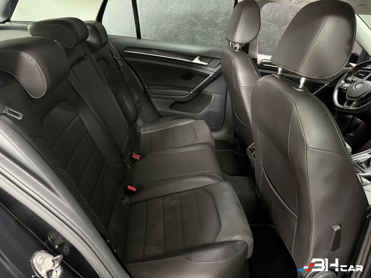 Volkswagen Golf - photo 21