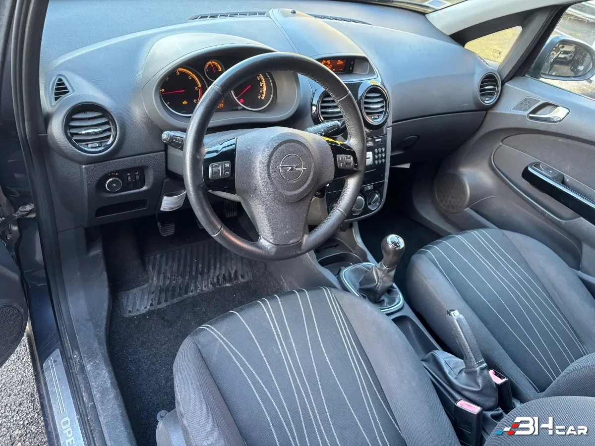 Opel Corsa - photo 7